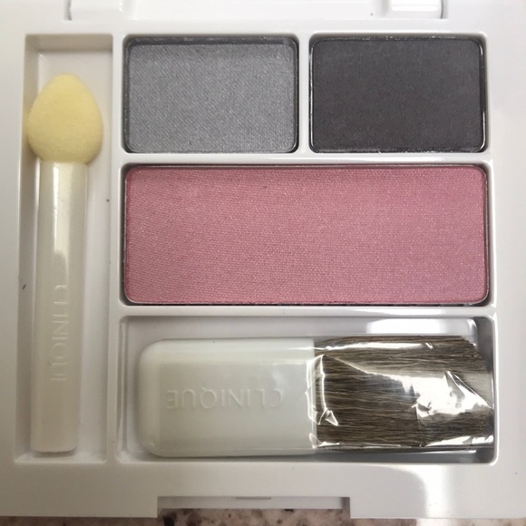 Clinique Eyeshadow & Blush Compact - Picture 5 of 5